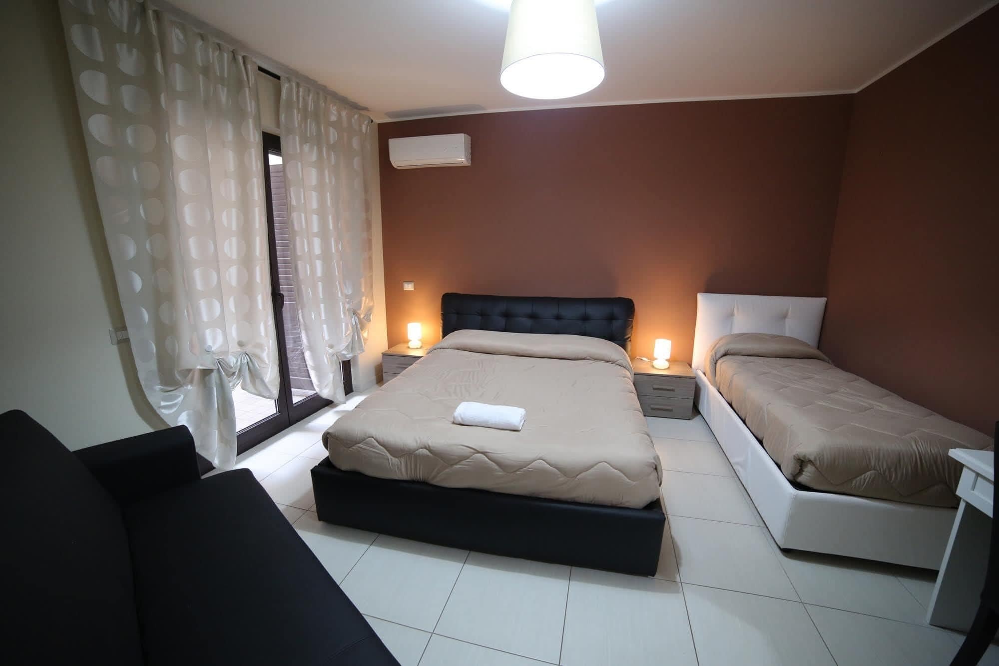 אצ'י קסטלו B&B Ciclopi מראה חיצוני תמונה